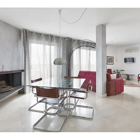 Apuliapartments-lighthouse * Bari